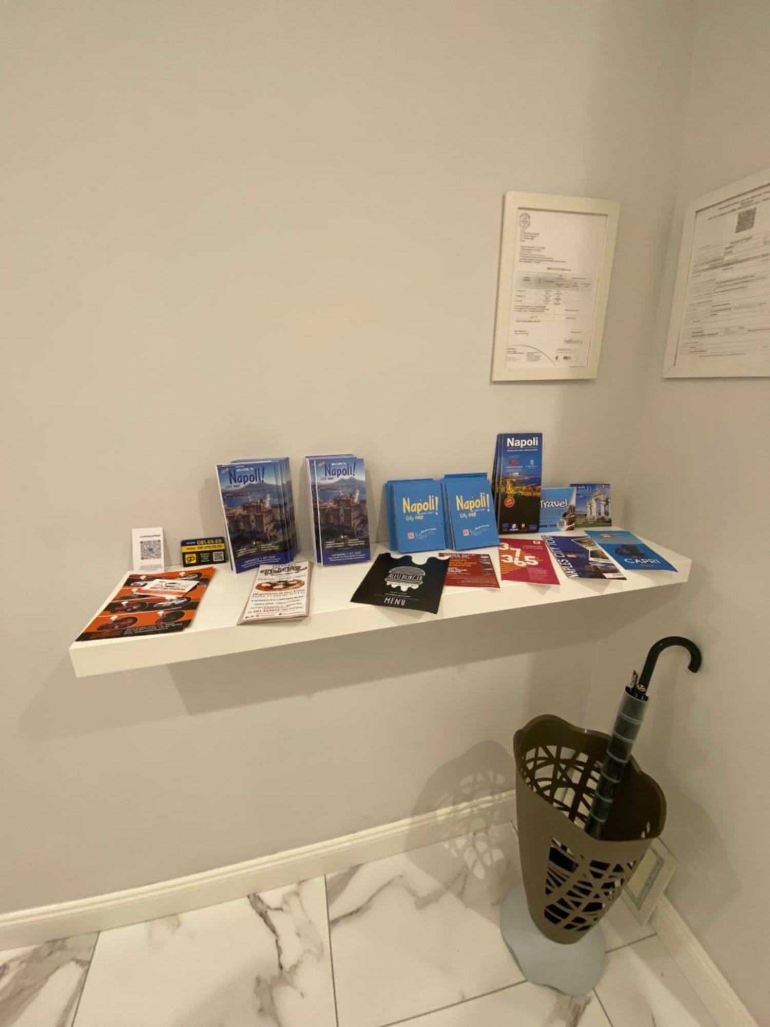La Dimora Di Marti " Vicino Al Centro Storico Di Napoli" B&B 외부 사진
